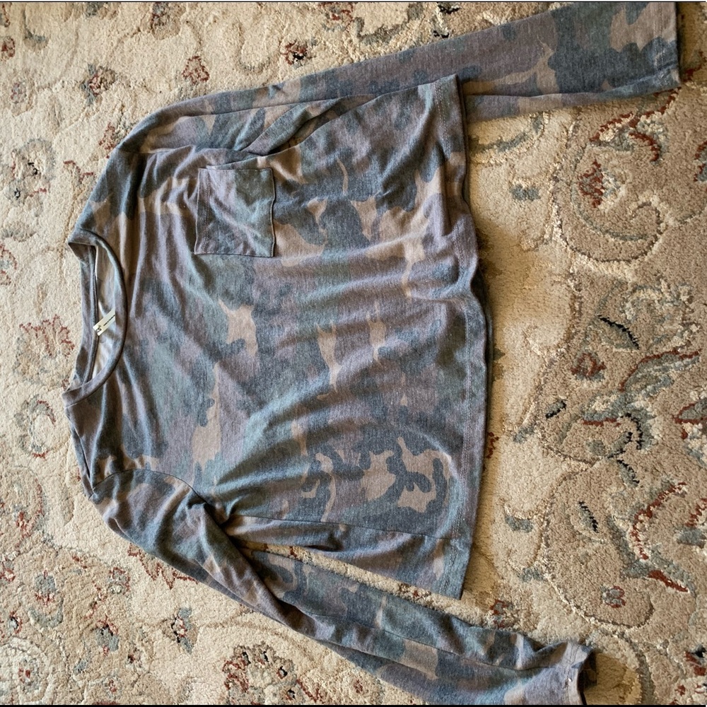 Long sleeve shirt